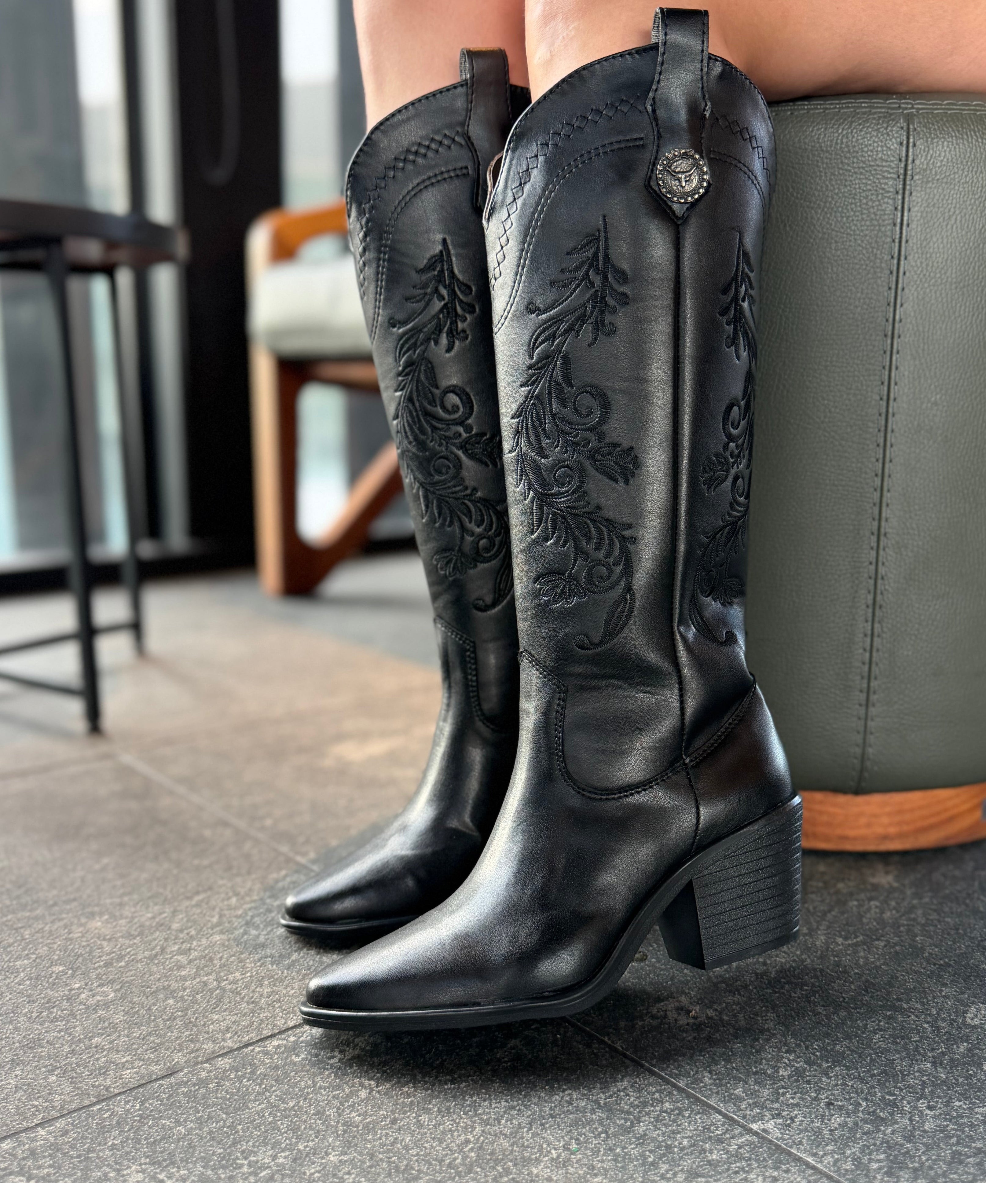 1033A bota de tubo alto, bordada con flores tacón, 6 cm ￼