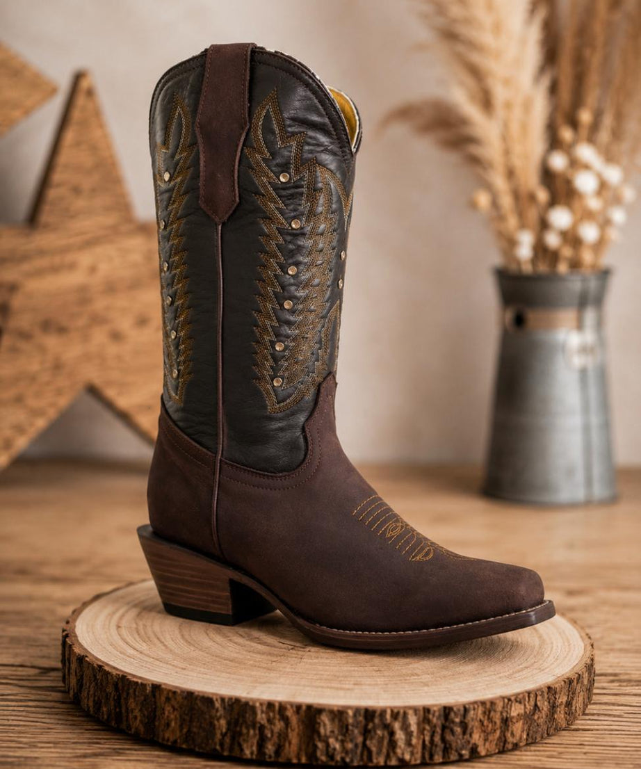 Bota 100% Piel, Suela de cuero, Con estoperol tacón de 6 cm